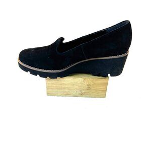 Vionic Willa Black Suede Loafers Black Soles 2" Platform SZ 9 Original Box